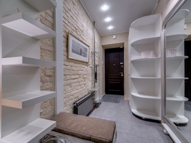 IKEA ou enseigne bricolage : quel rangement modulaire choisir