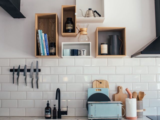 Organiser une petite cuisine et gagner de la place