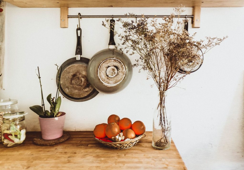Douze astuces économiques pour ranger la cuisine en optimisant