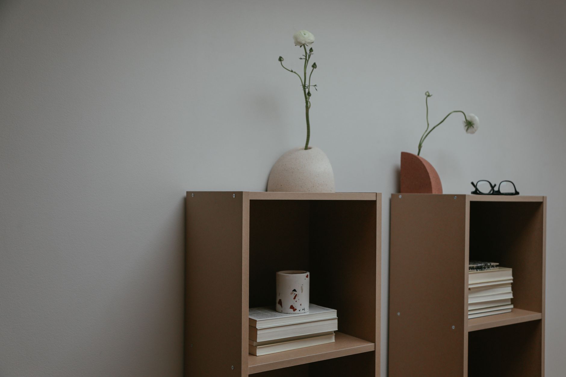 Comparatif étagères modulaires pour salon